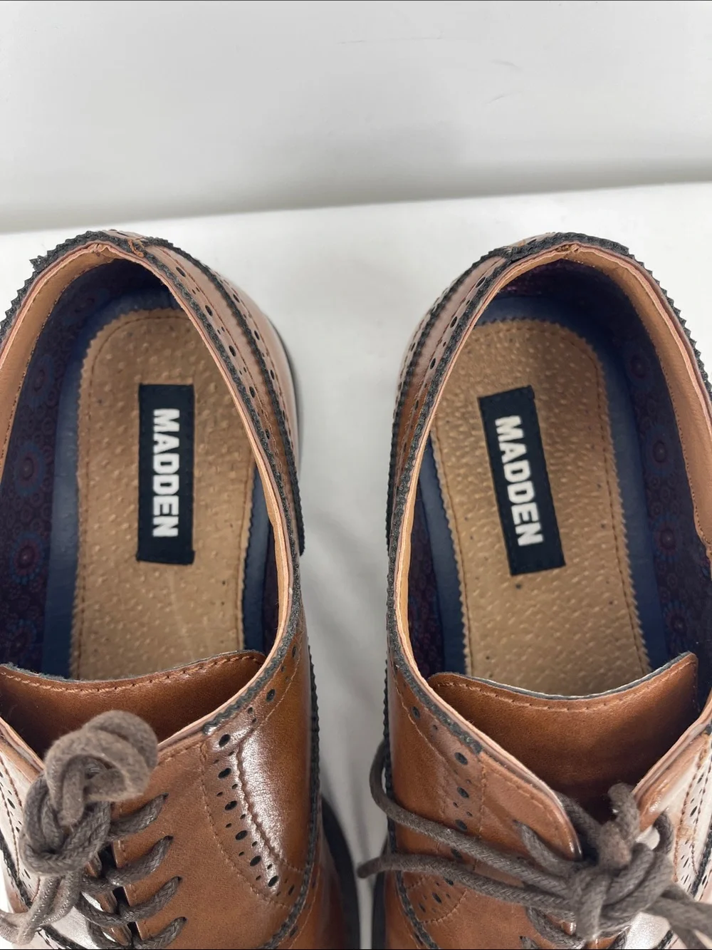 Madden elegant brown